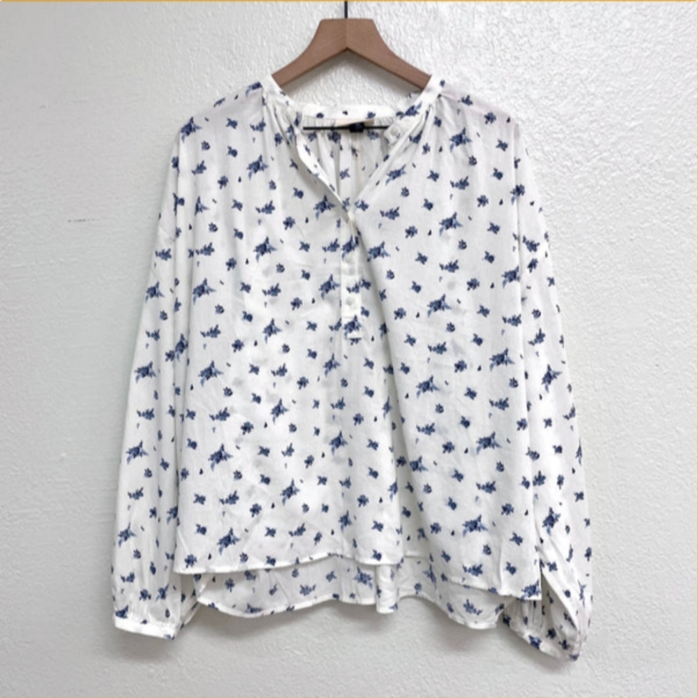Universal Thread White Floral Shirt